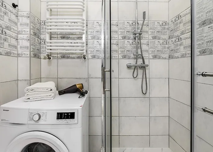 Lumina 4 Near The Art Museum * לודז'