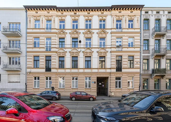 Lumina 4 Near The Art Museum *